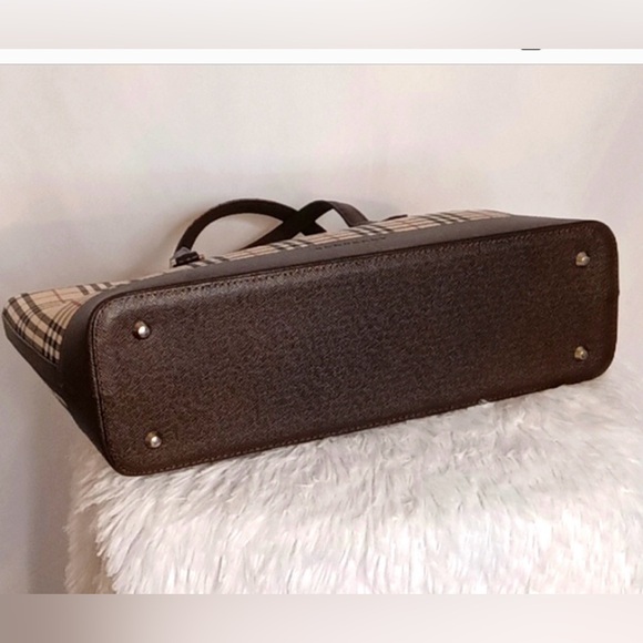 Burberry Nova Check Handbag/Tote ๐ - Picture 5 of 9